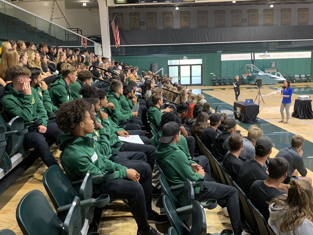 Dynamic leaders @JMMcDermott018 and @JenniferAzzi discuss the joy of @DonsAthletics and looking beyond the arc. Be your best @usfca #changemakers