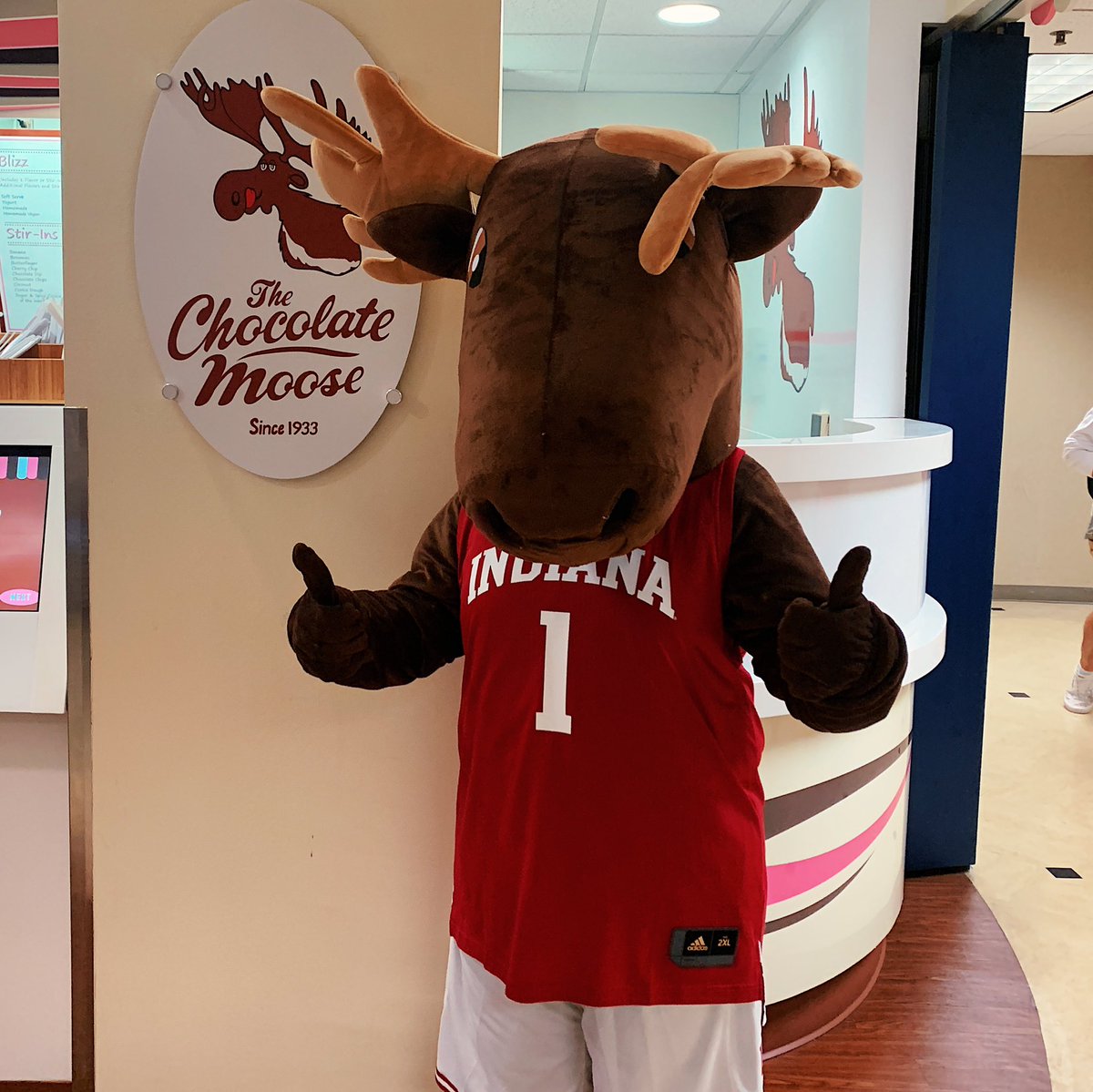 Have you gotten your  CENT ice cream from @moosebtown at the @OfficialIMU yet? 
