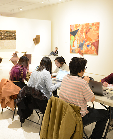 @UChicago students, are you looking for a quiet place to study tonight? Come study at the Smart, 9pm-midnight! 